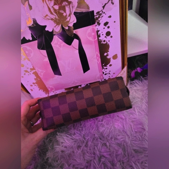 Louis Vuitton Brown Damier Small Cosmetic 💄 Pouch (EUC)(COA) - Picture 6 of 11